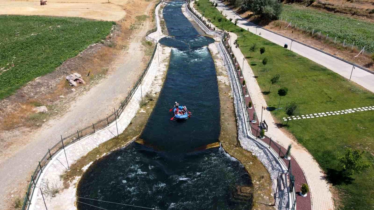 [YEREL / KAMU · Yozgat · Çekerek] Yozgat'ta Türkiye'nin İlk Yapay Rafting Parkuru Ziyaretçileri Ağırlıyor