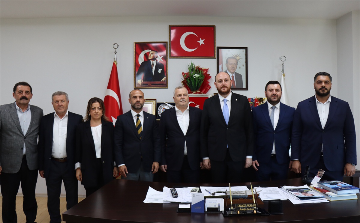 [BELEDIYE · Yalova] AK Parti Genel Başkan Yardımcısı Büyükgümüş, Yalova'da Memur-Sen'i ziyaret etti