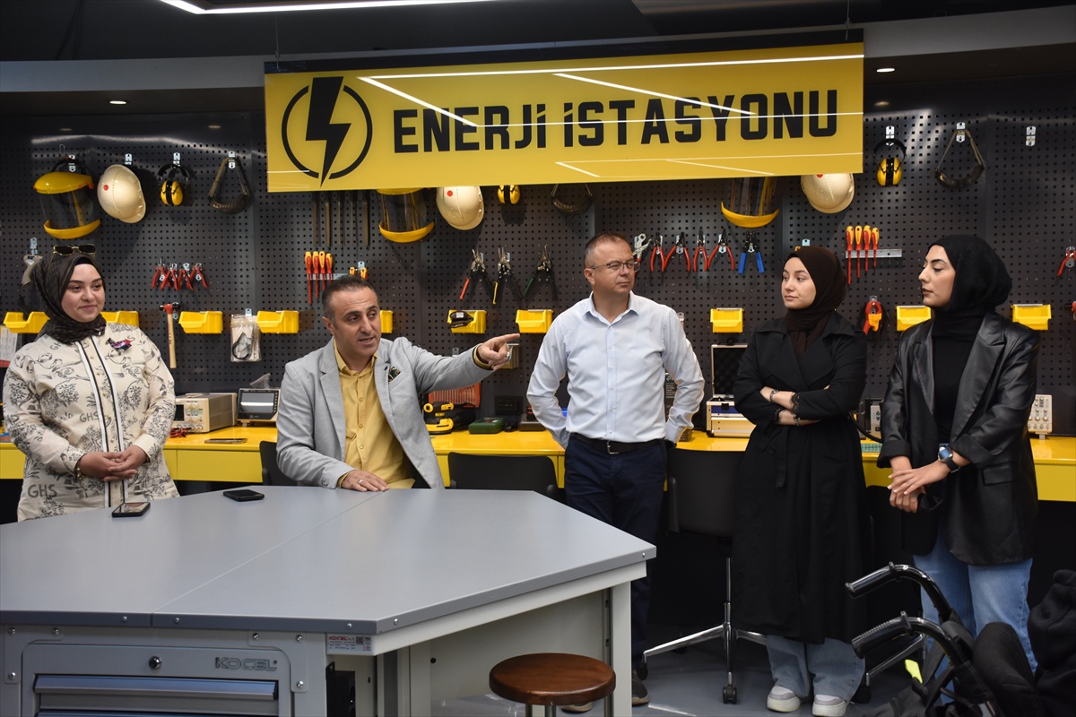 Gümüşhane Üniversitesinde TÜBİTAK destekli Milli Teknoloji Atölyesi açıldı