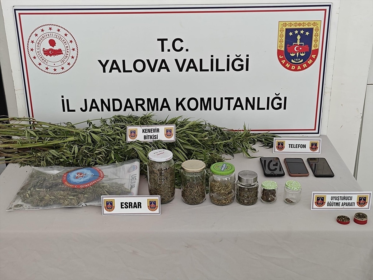 [BELEDIYE · Yalova · Altınova] Yalova'da Uyuşturucu Operasyonu: 3 Gözaltı