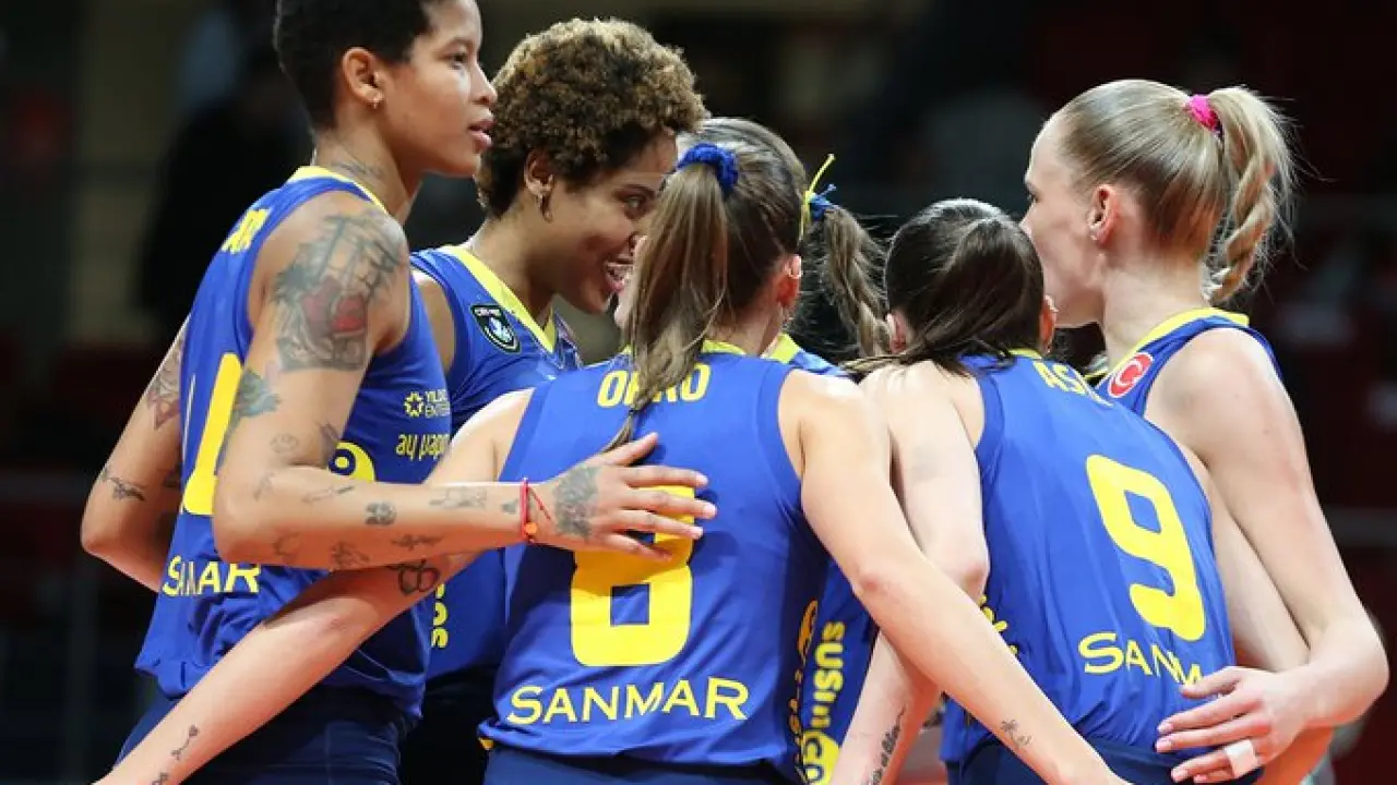 Fenerbahçe-Göztepe voleybol maçı yağmur sebebiyle ertelendi!