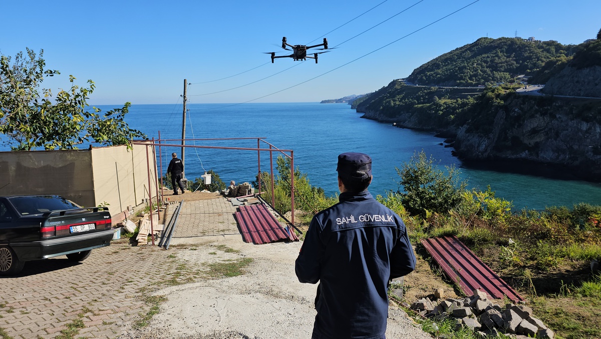 Zonguldak Kozlu'da Kaybolan Erdin Yılmaz İçin Karadan ve Denizden Arama Çalışması