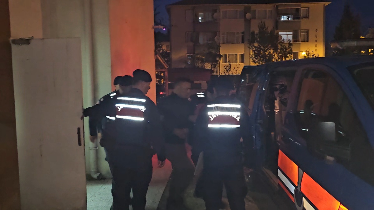 [YEREL / KAMU · Zonguldak · Çaycuma] Zonguldak'ta Kahvehanede Silahlı Saldırı: İki Kişi Öldü, Saldırgan Tutuklandı