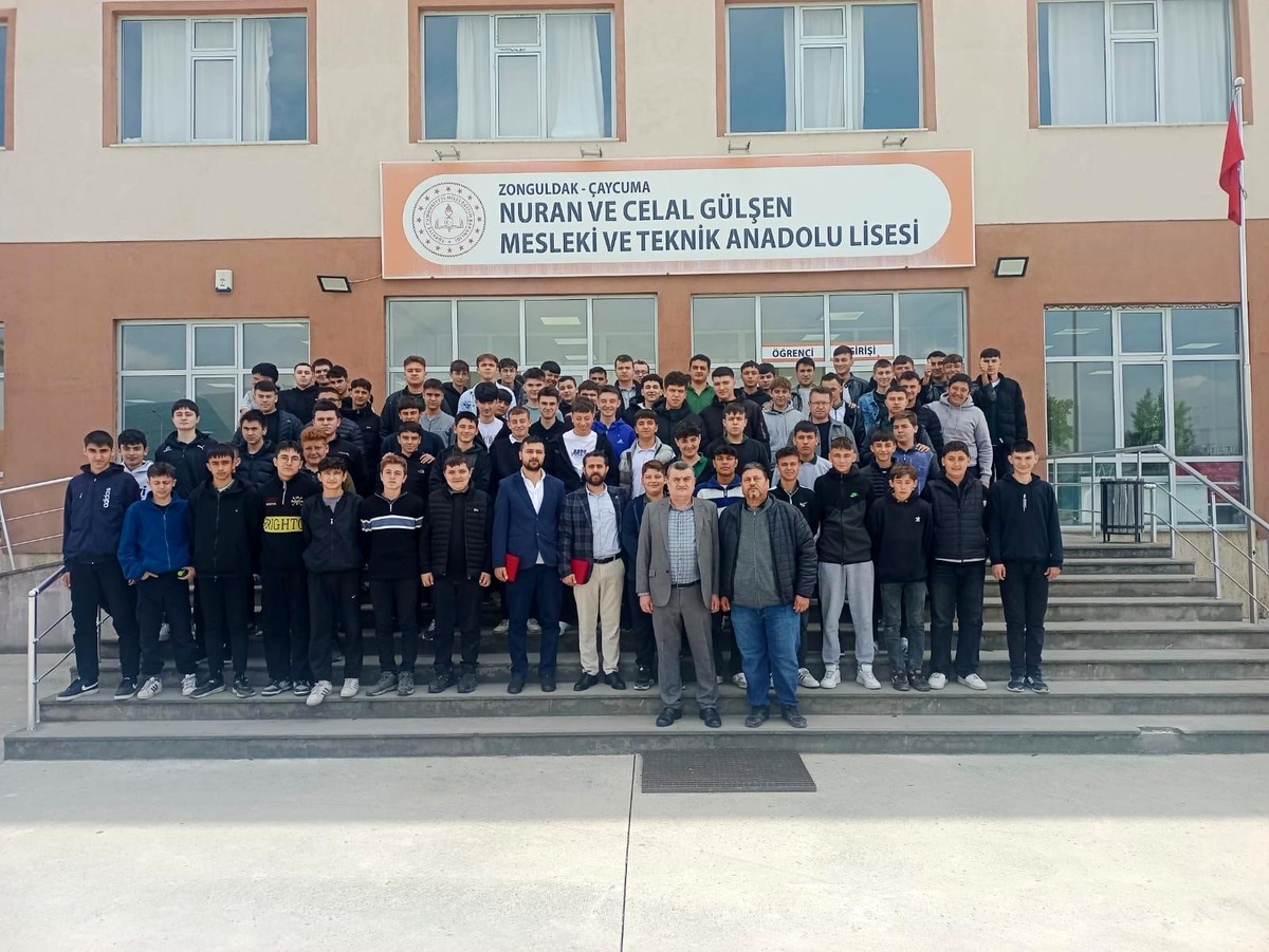 [YEREL / KAMU · Zonguldak · Çaycuma] Çaycuma'da Kariyer Günleri: Mühendisler ve Teknikerler Öğrencilerle Buluştu