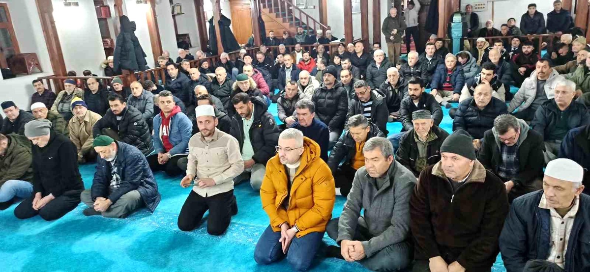 [BELEDIYE · Zonguldak · Devrek] Devrek'te Mirac Kandili coşku içerisinde idrak edildi