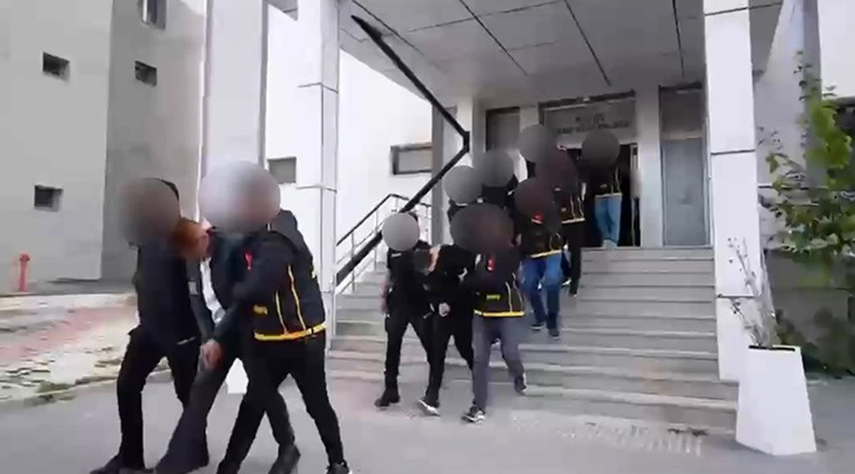Van'da 2.359.884.154,82 TL'lik şüpheli para tespit edildi, 11 kişi tutuklandı