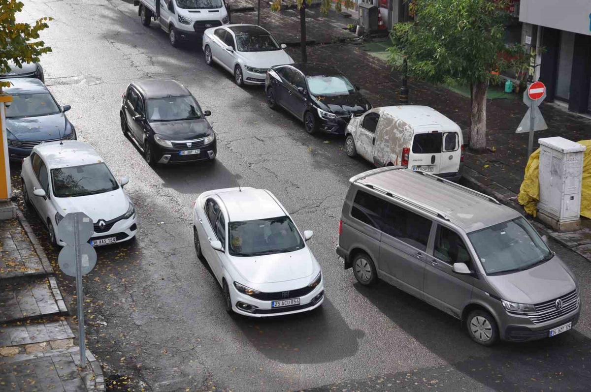 Kars'ta trafiğe kayıtlı araç sayısı Eylül itibarıyla 56 bin 929'a ulaştı