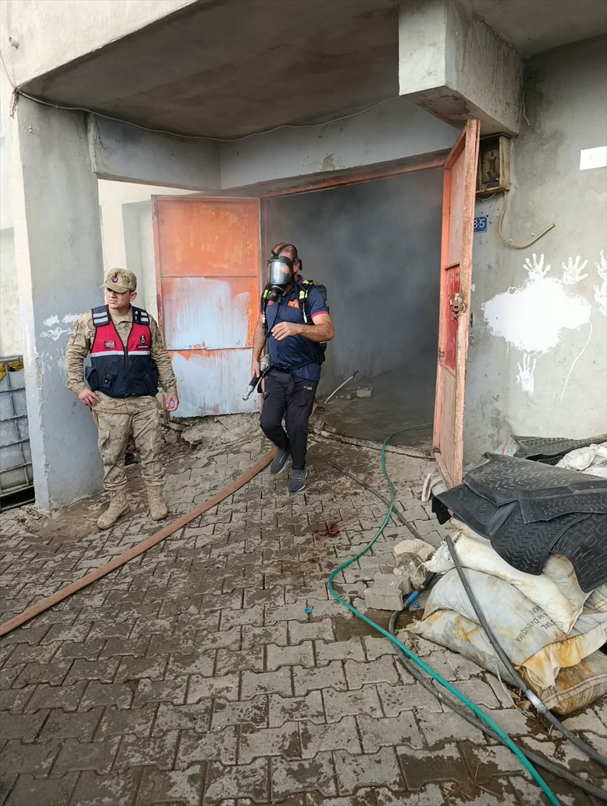 Siirt Kurtalan'a Bağlı Teylan Köyünde Çıkan Odunluk Yangını Söndürüldü
