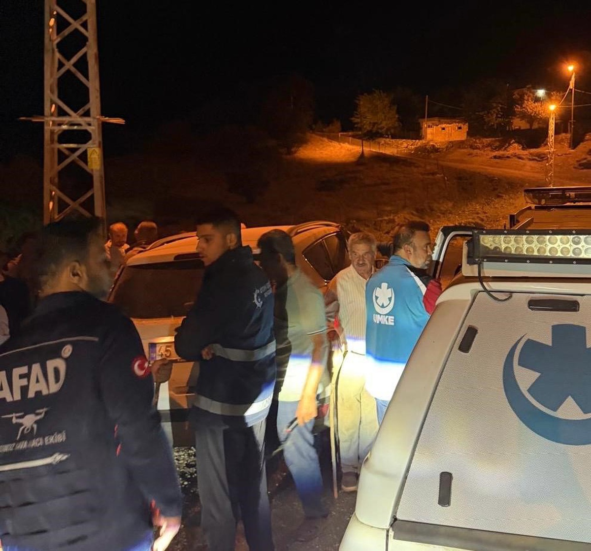 [BELEDIYE · Siirt · Baykan] Siirt’te kayıp olarak aranan çocuk ormanda bulundu
