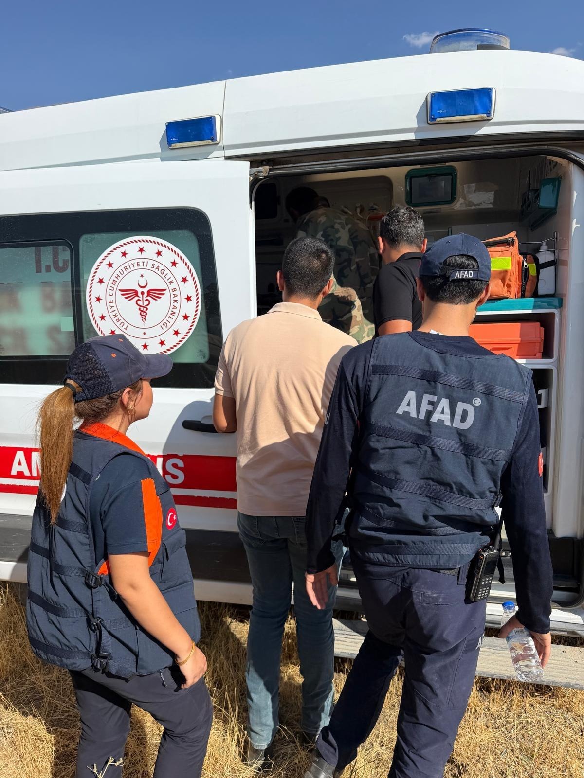 [YEREL / KAMU · Siirt · Pervari] Kayıp zihinsel engelli, 5 saat sonra kayalıklarda bulundu