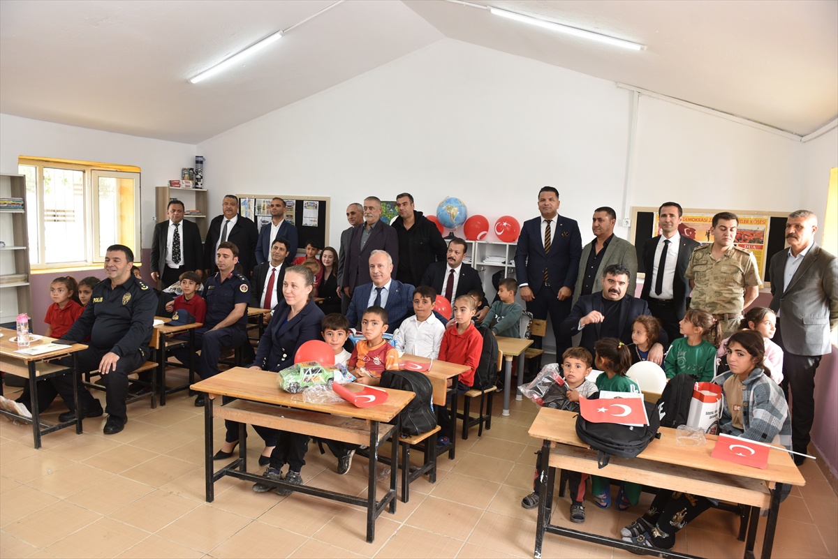 [YEREL / KAMU · Şanlıurfa] Siverek'te denetimli serbestlik hükümlüleri Sabancı İlkokulu'nu eğitime hazırladı