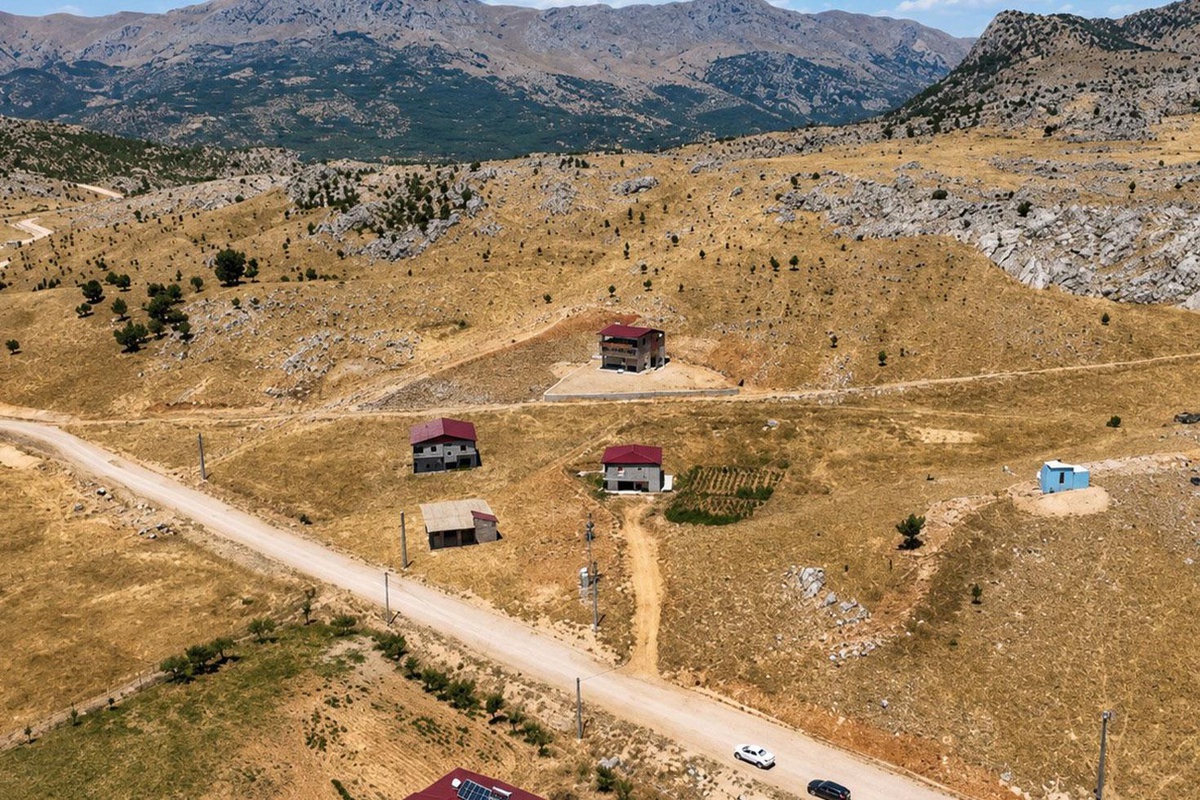 [YEREL / KAMU · Siirt · Şirvan] Bitlis’ten alınarak Siirt’e bağlanan köydeki vatandaşlar isyanda: Geri dönmek istiyoruz