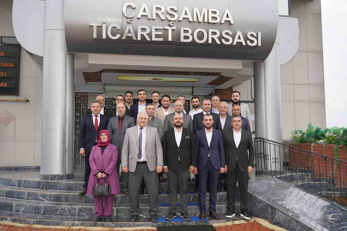 [BELEDIYE · Samsun] Samsun Çarşamba'da daire amirleri, Borsa Başkanı Yılmaz'a hayırlı olsun dedi.