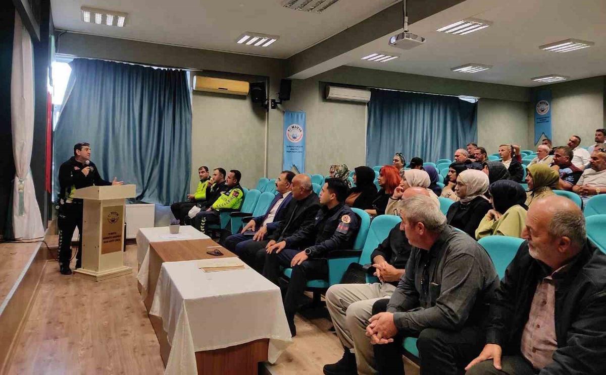 [BELEDIYE · Samsun] Samsun 19 Mayıs'ta 96 okul servis personeline güvenlik eğitimi verildi