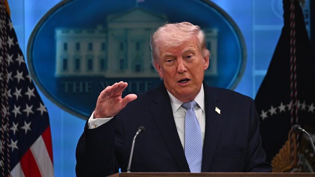 Trump'tan İran'a 'bombaların anası' sinyali! Hedefte Pickaxe Dağı var