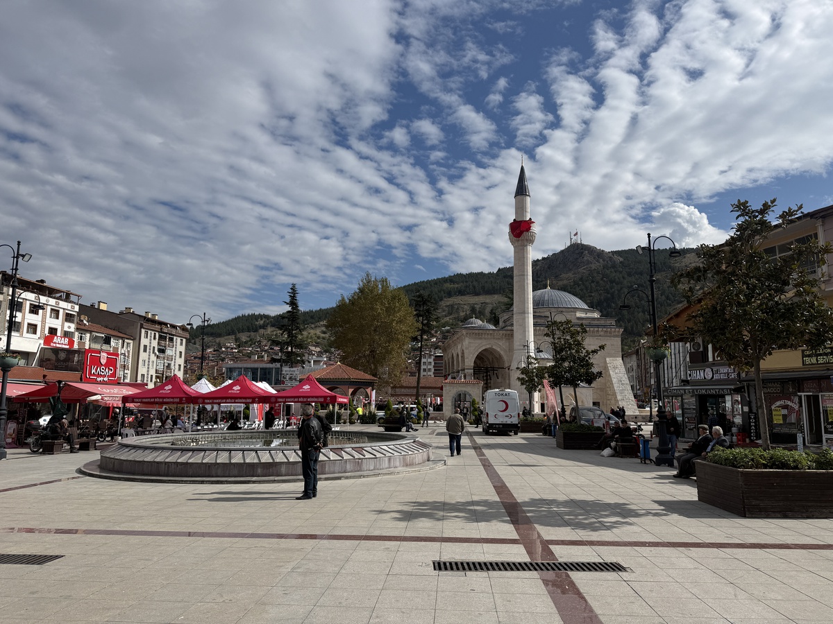 Tokat'ta 541 yıllık Gülbahar Hatun Cami restorasyonun ardından ibadete açıldı