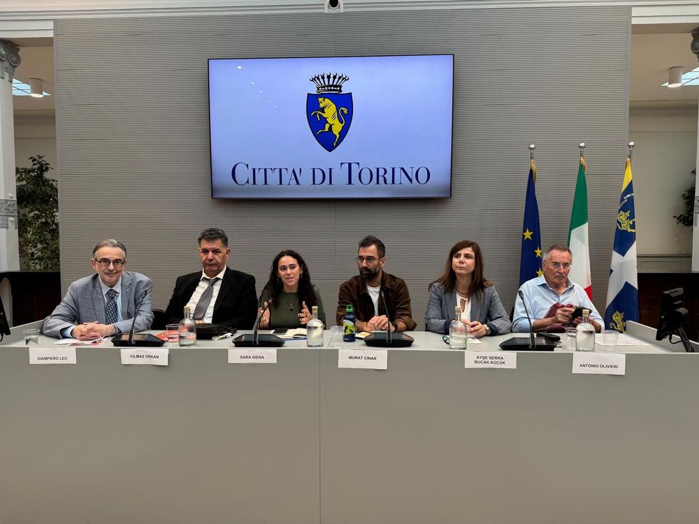 [BELEDIYE · Diyarbakır] Eşbaşkan Bucak, Torino’da barış konferansının basın açıklamasına katıldı