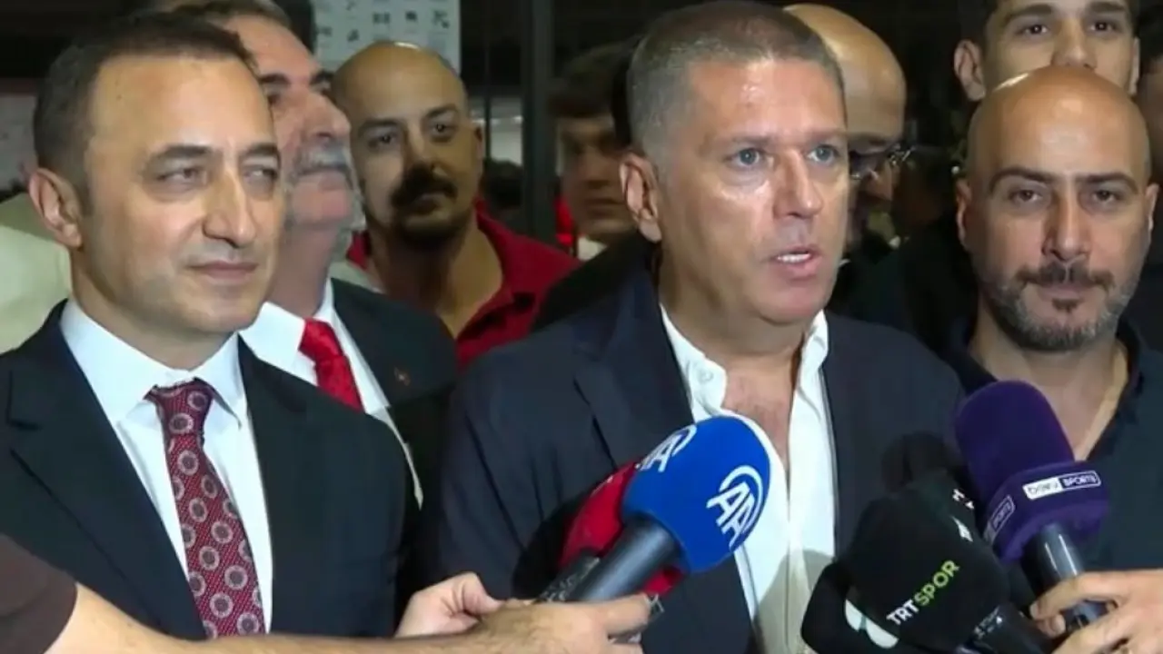 Arda Çakmak, F.Bahçe örneği ile G.Saraylı taraftarlara bilet mesajı verdi: Enflasyon...