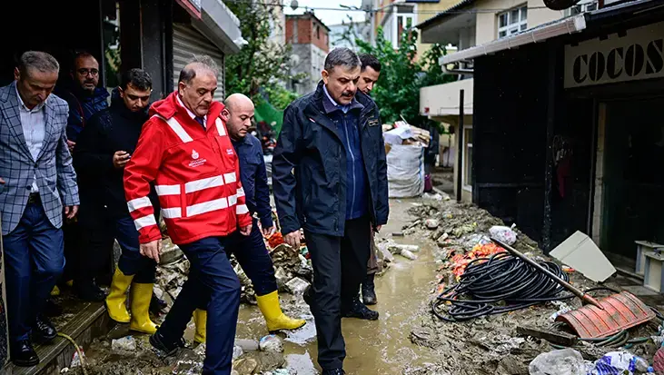 Bakan Çiftçi: Tehlike henüz geçmedi, Meteoroloji 5 kentimiz için turuncu kodlu uyarı verdi