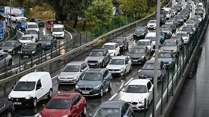 İstanbul Emniyet Müdürlüğü duyurdu: İstanbul'da bazı yollar trafiğe kapatılacak