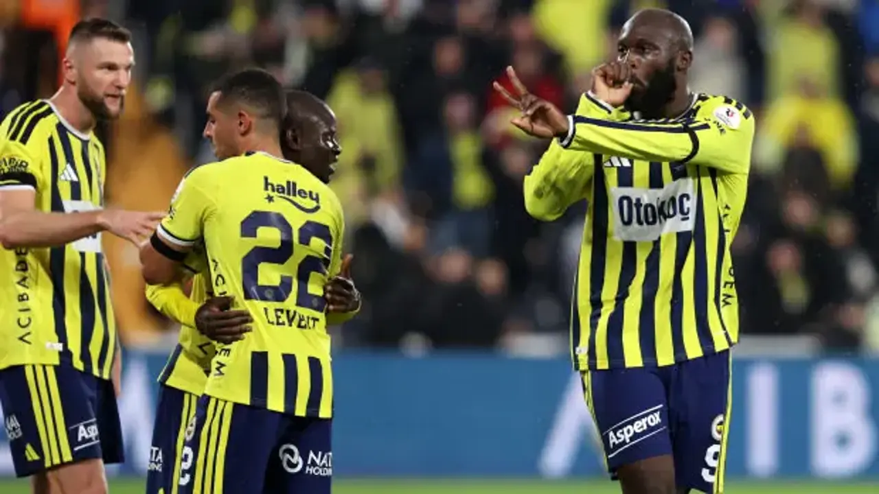 Lukaku siftah, Kerem şov yaptı! Fenerbahçe'den derbi öncesi hatasız zafer