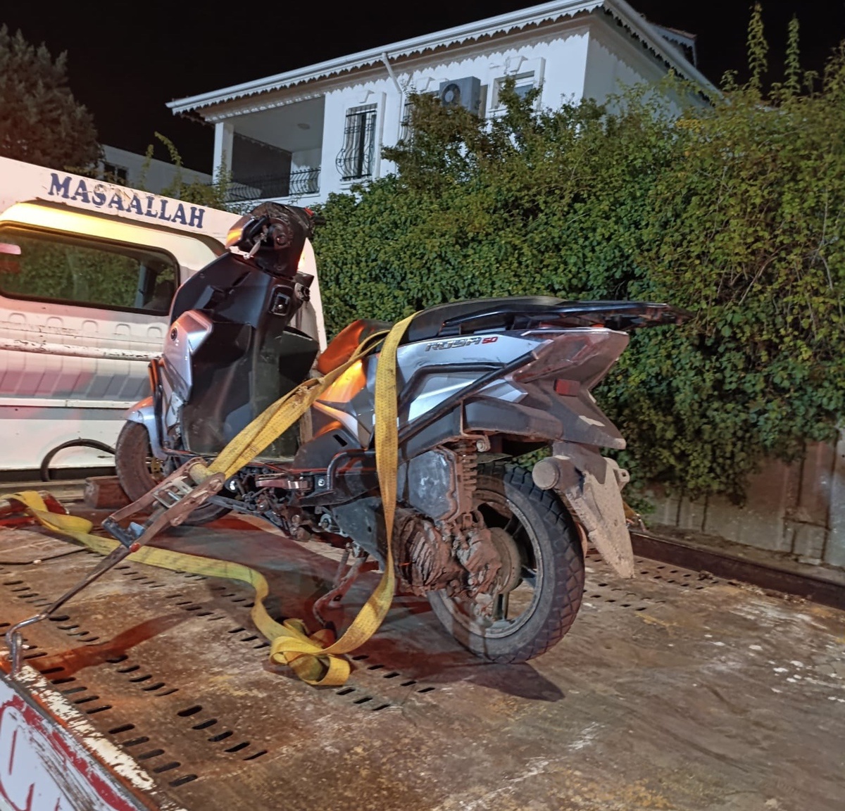 Adıyaman'da polisten kaçan ehliyetsiz motosiklet sürücüsüne 326 bin TL ceza! Plakası da yoktu
