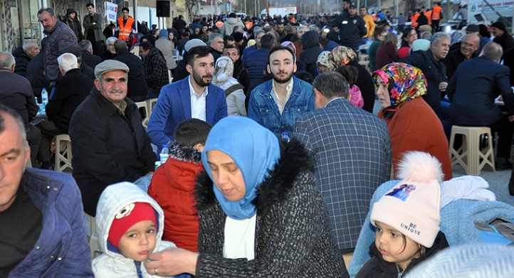 [BELEDIYE · Karaman · Ayrancı] Ayrancı belediyesi’nin iftarında binlerce hemşehri bir araya geldi