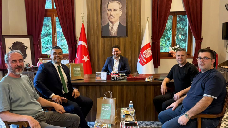 [BELEDIYE · Kırklareli · Pınarhisar] Kırklareli Ticaret ve Sanayi Odası Başkan Adayı Erdinç Nişikli ve beraberindeki Yönetim Kurulu Üyeleri Volkan Can ve İbrahim Kartal bizlere ziyarette bulundular.