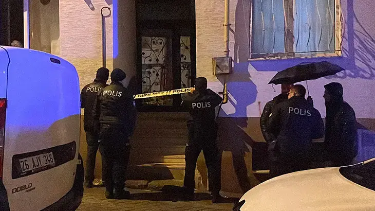 Yer: Eskişehir! Evde bıçaklanan kişi hayatını kaybetti