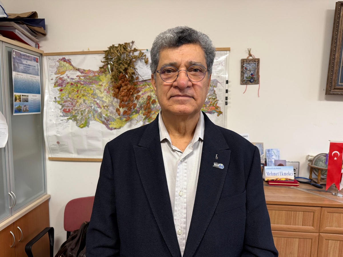 Prof. Ekmekçi, yağışların afete dönüşmesinde betonlaşmanın etkili olduğunu söyledi