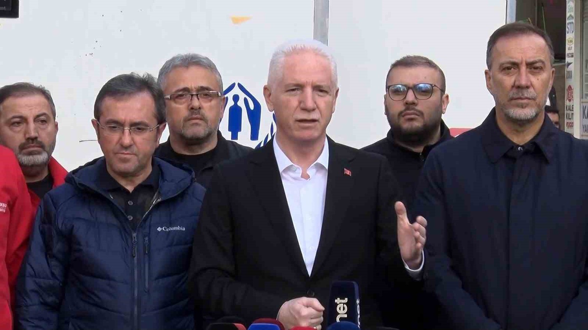 Ayazağa'da selde kaybolan 3 kişi için arama çalışmaları 5. gününde sürüyor
