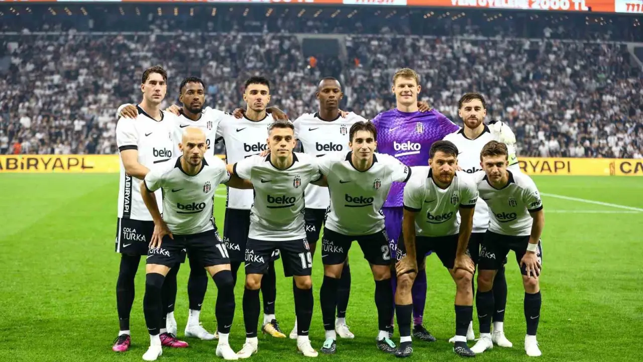 Beşiktaş'ın Trabzonspor maçı kamp kadrosu belli oldu: Vlahovic detayı