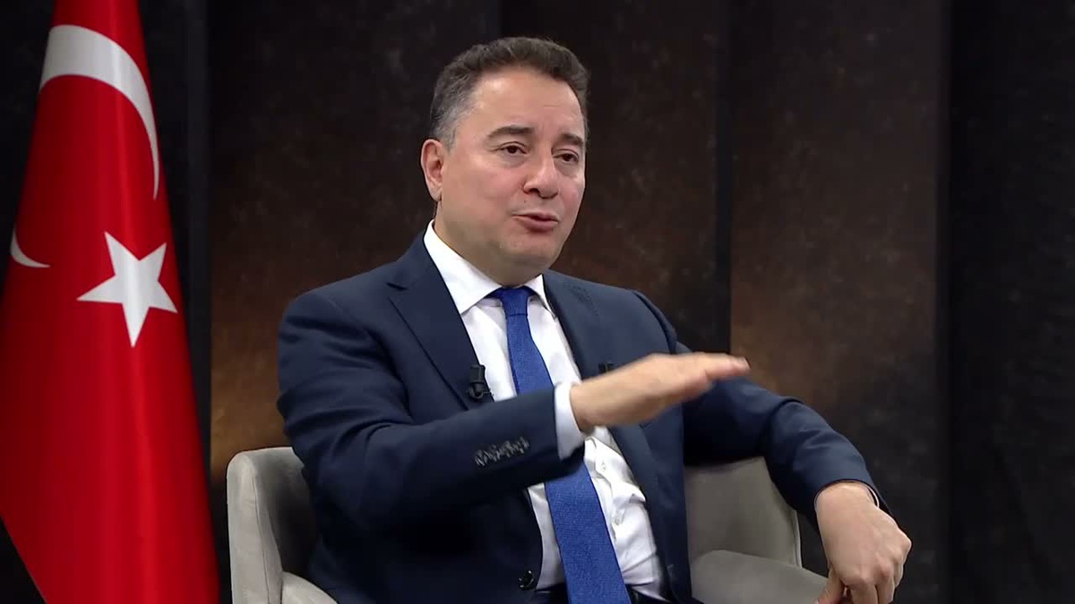 Ali Babacan'dan Cumhurbaşkanı Erdoğan'a: "Fon listesini açıklasın"