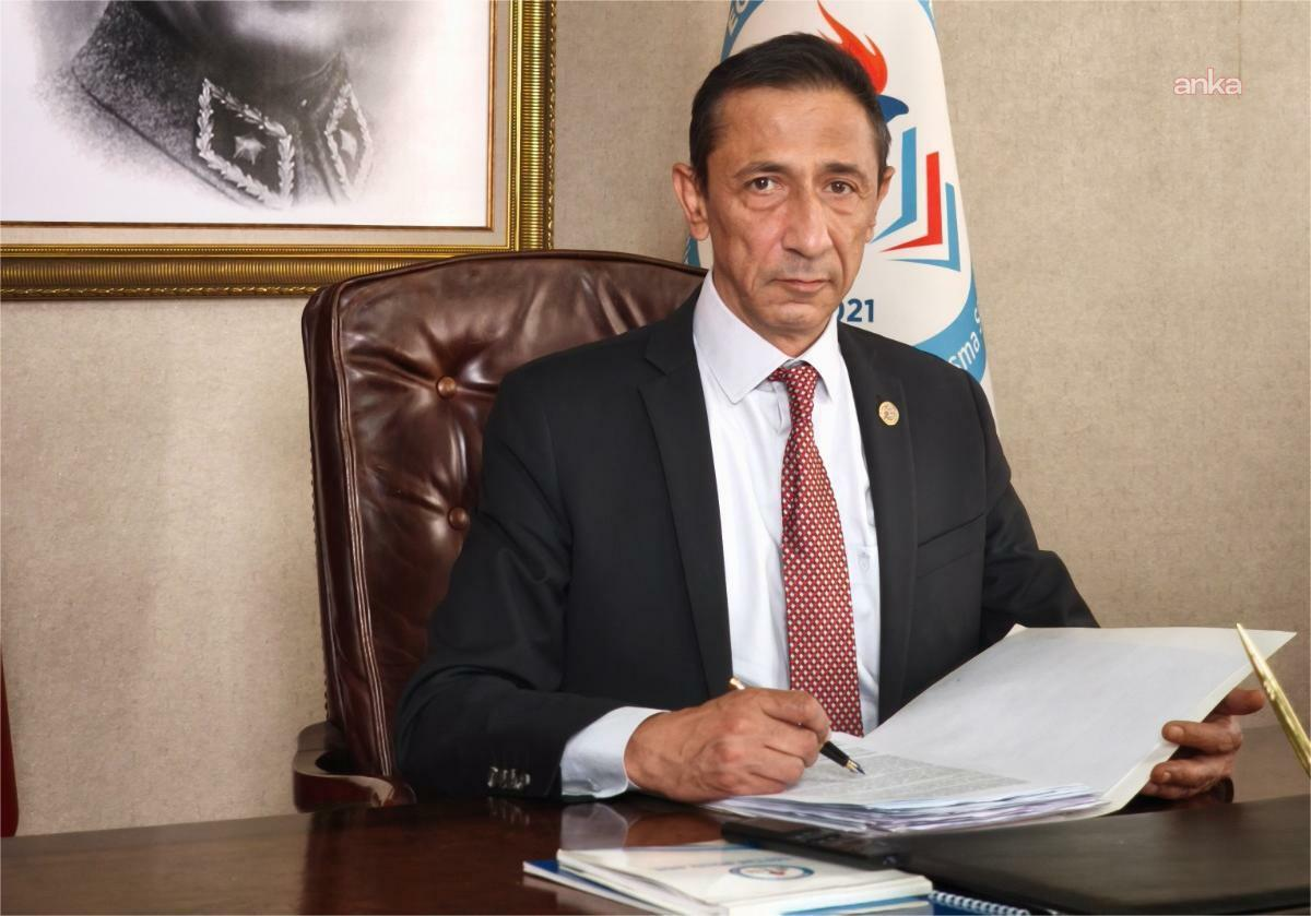 Özat, çevrim içi görev için MEB'in bilgisayar ve internet sağlamasını istedi