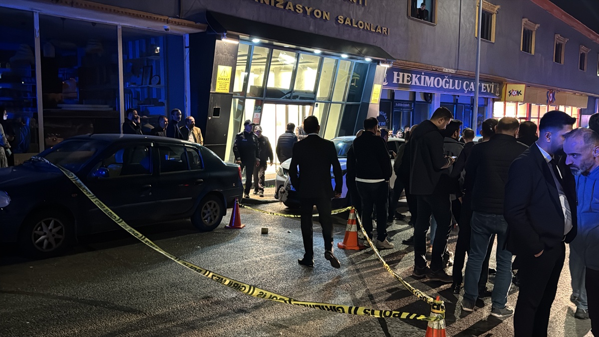 Erzurum Palandöken'de düğün salonunda çıkan bıçaklı kavgada 2 kişi yaralandı