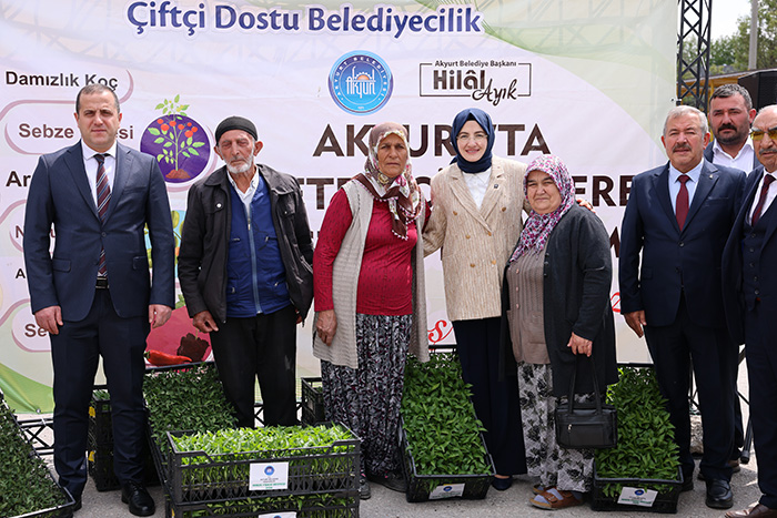 [BELEDIYE · Ankara · Akyurt] Akyurt’ta 1 mi̇lyon sebze fi̇desi̇ toprakla buluşuyor