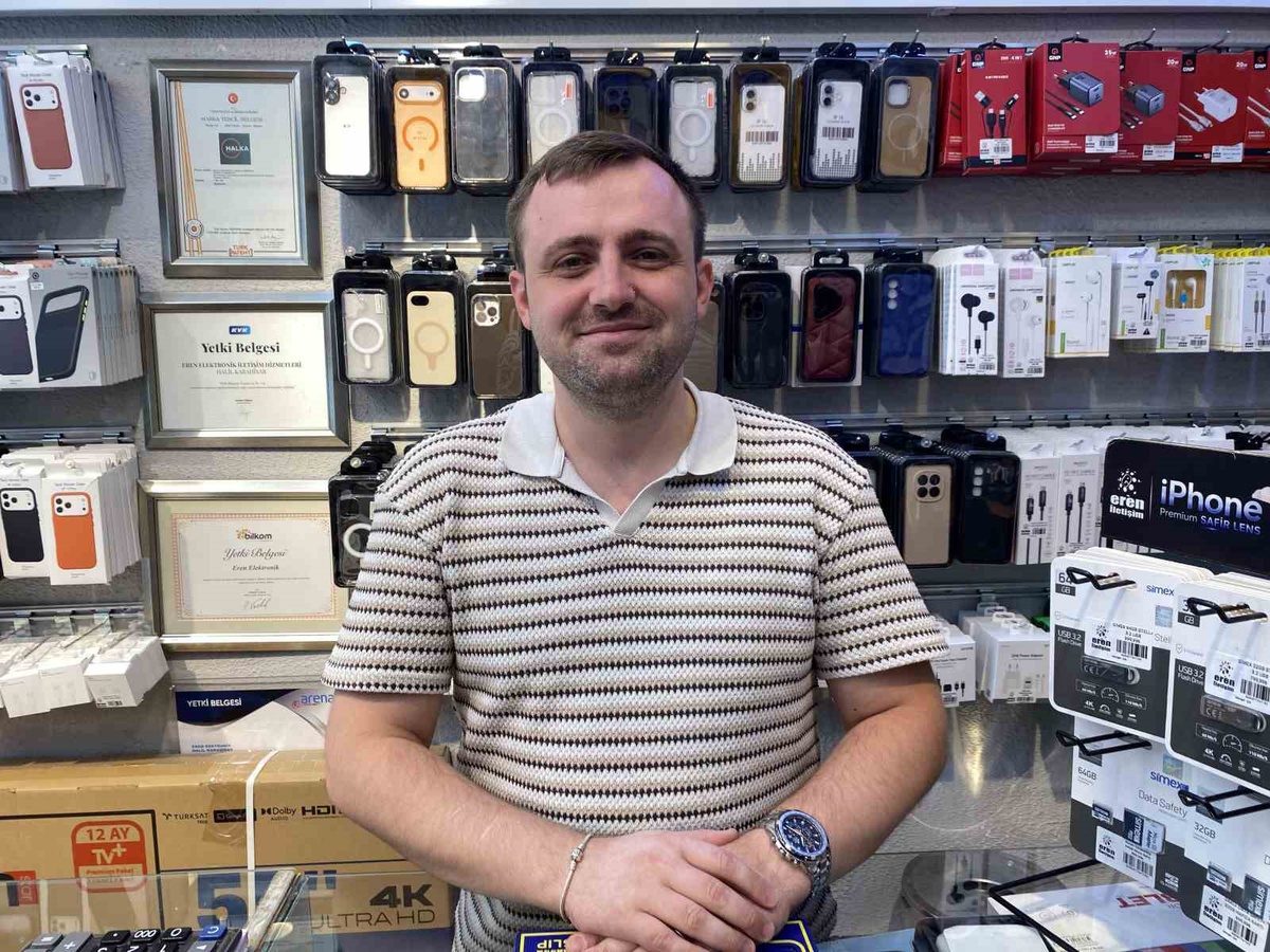 Eskişehir telefoncusu Yiğit Aytekin online alışverişte maket telefon riskine uyardı
