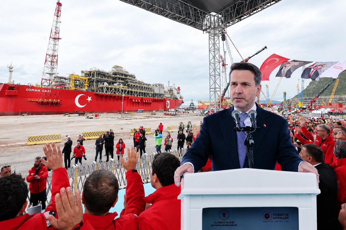 Bakan Bayraktar'a açıkça soruldu: Enerjide dışa bağımlı olmaktan ne zaman kurtulacağız?
