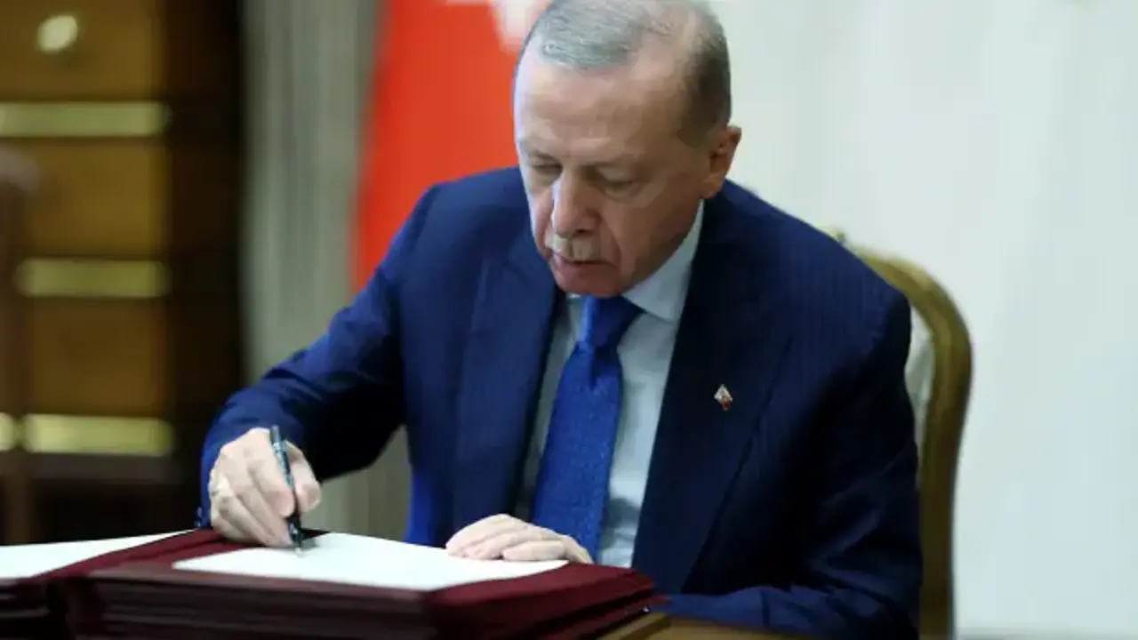 Başkan Erdoğan'dan kritik atamalar! Hazine ve Maliye Bakan Yardımcısı belli oldu