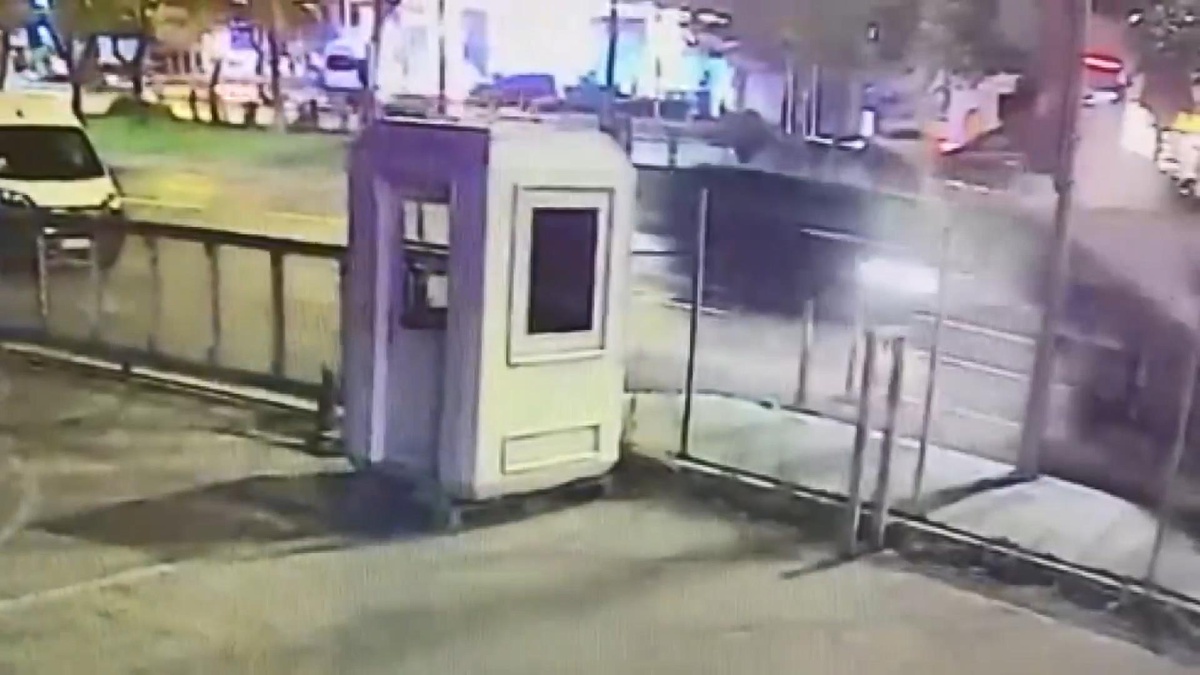 Beyoğlu'nda 5 araçlı zincirleme kazada 3 yaralı var, sürücü 2.24 promil alkollü çıktı