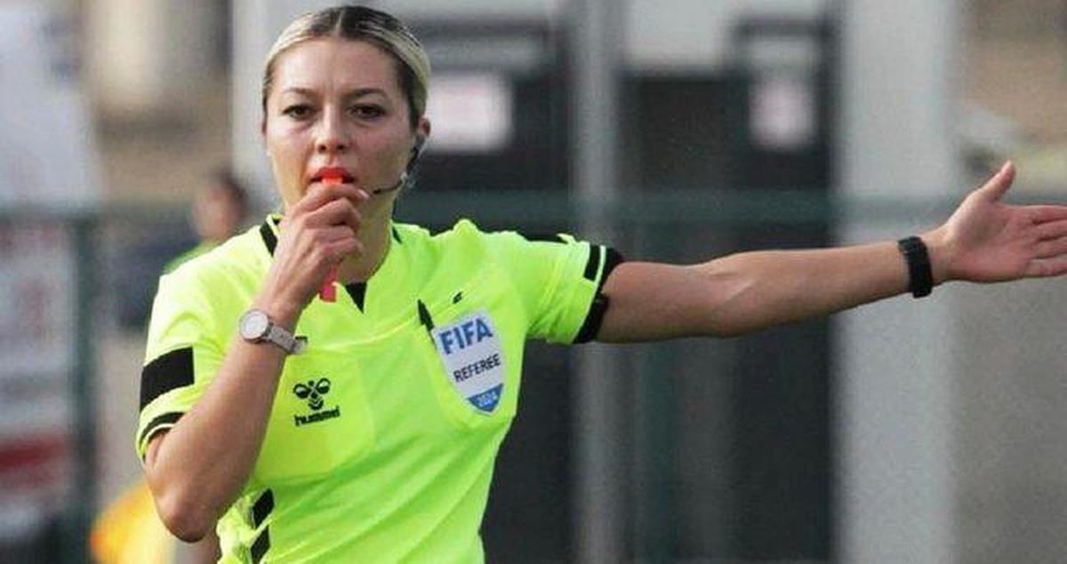 Süper Lig'de ilk maçını mayısta yöneten Melek Dakan kimdir? Bursaspor-Pendikspor maçının hakemi kaç yaşında, nereli?