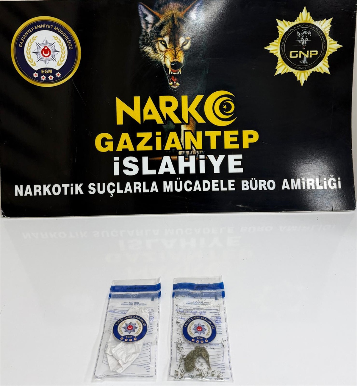 Gaziantep İslahiye'de şüphelinin üzerinde 1,20 gram esrar ele geçirildi