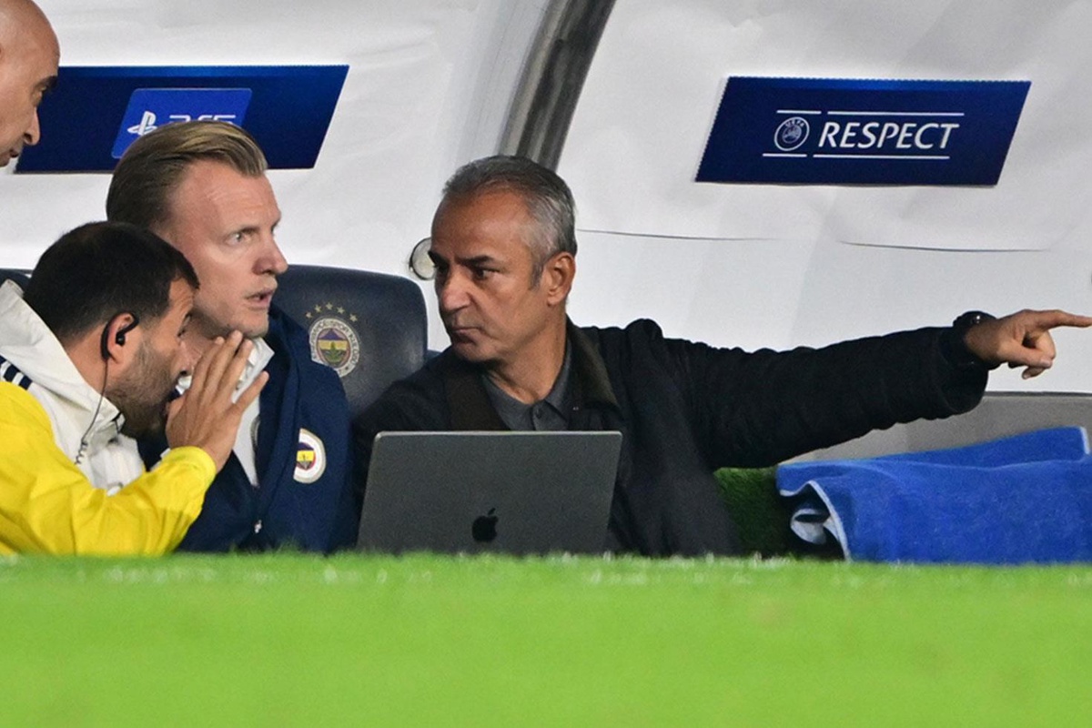 Kadıköy'de İsmail Kartal'a istifa çağrısı