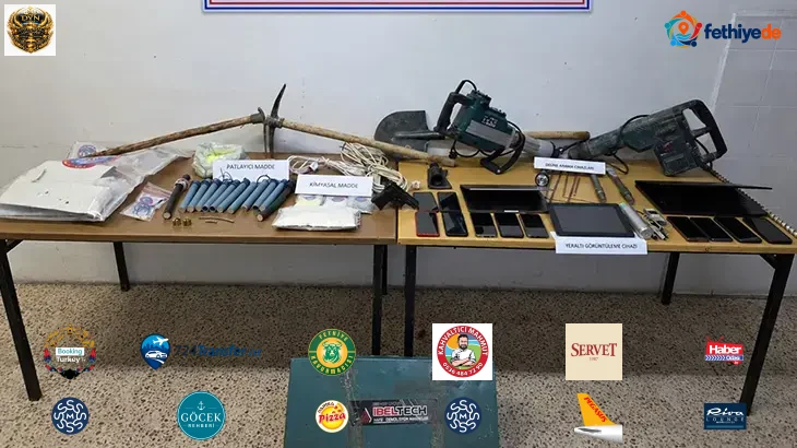 Manisa'da patlayıcı ve iş makinesiyle kaçak kazı yapanlar suçüstü yakalandı
