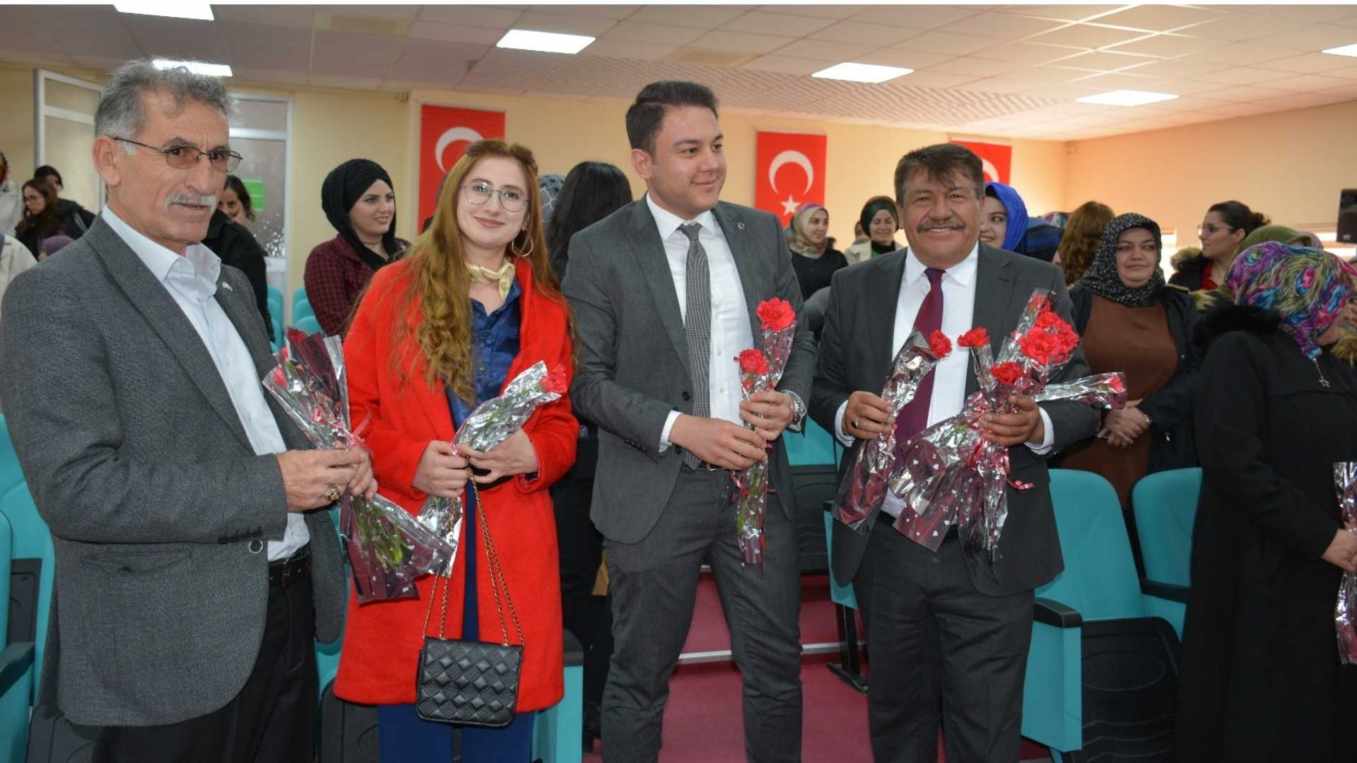 [BELEDIYE · Yozgat · Saraykent] Ailemiz geleceğimiz etkinliği ile 8 mart dünya emekçi kadınlar günü coşkuyla kutlandı!