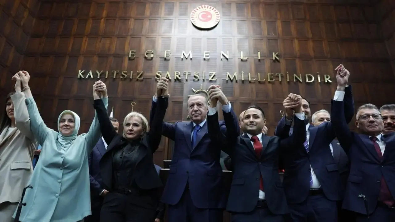 Yeni AK Partililer uyum programına alındı