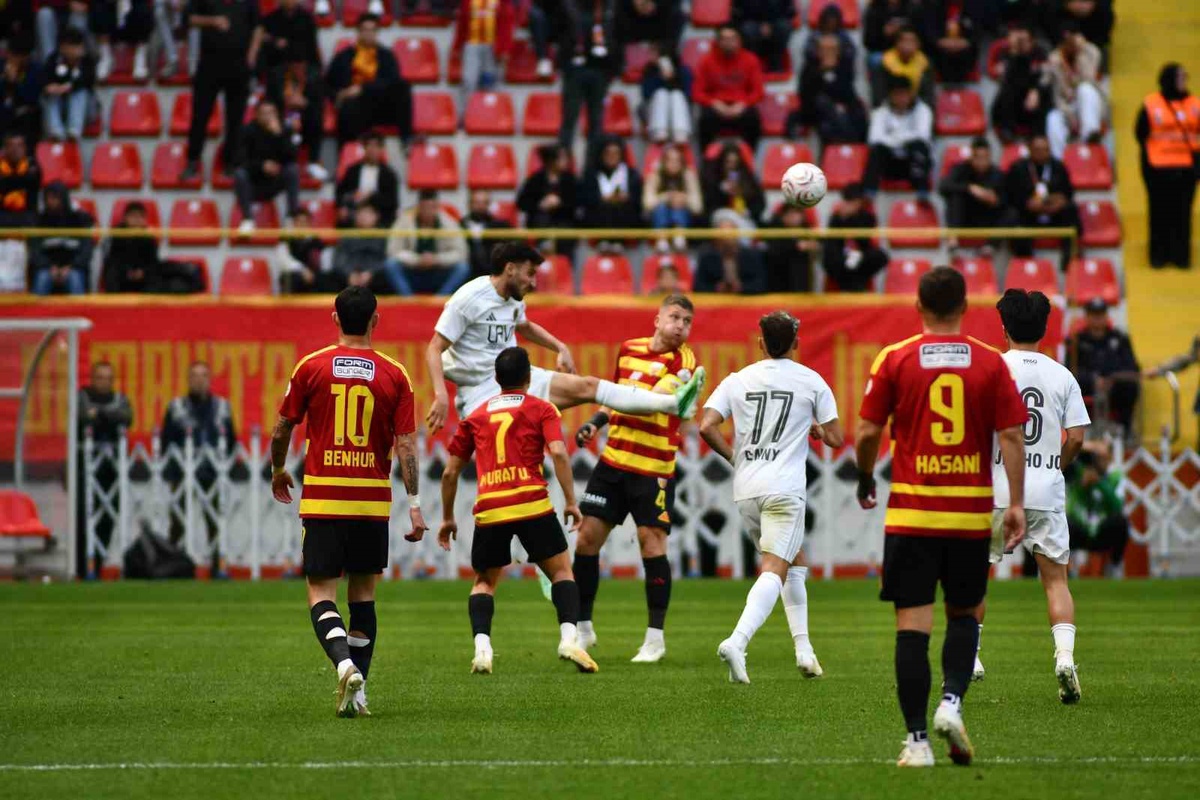 Kayserispor, çirkin tezahürat ve saha olayları nedeniyle PFDK'ya sevk edildi