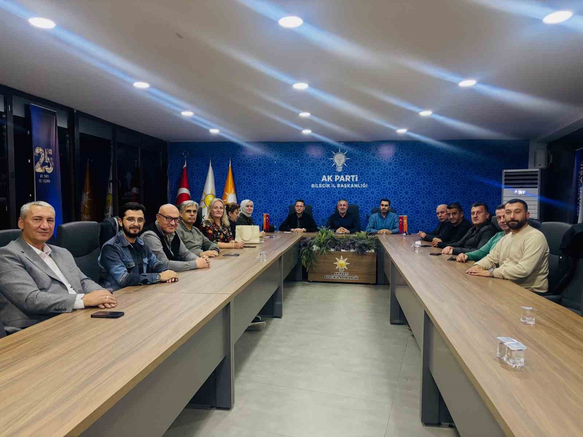AK Parti Bilecik'te Serkan Yıldırım başkanlığında yeni dönem yol haritasını belirledi