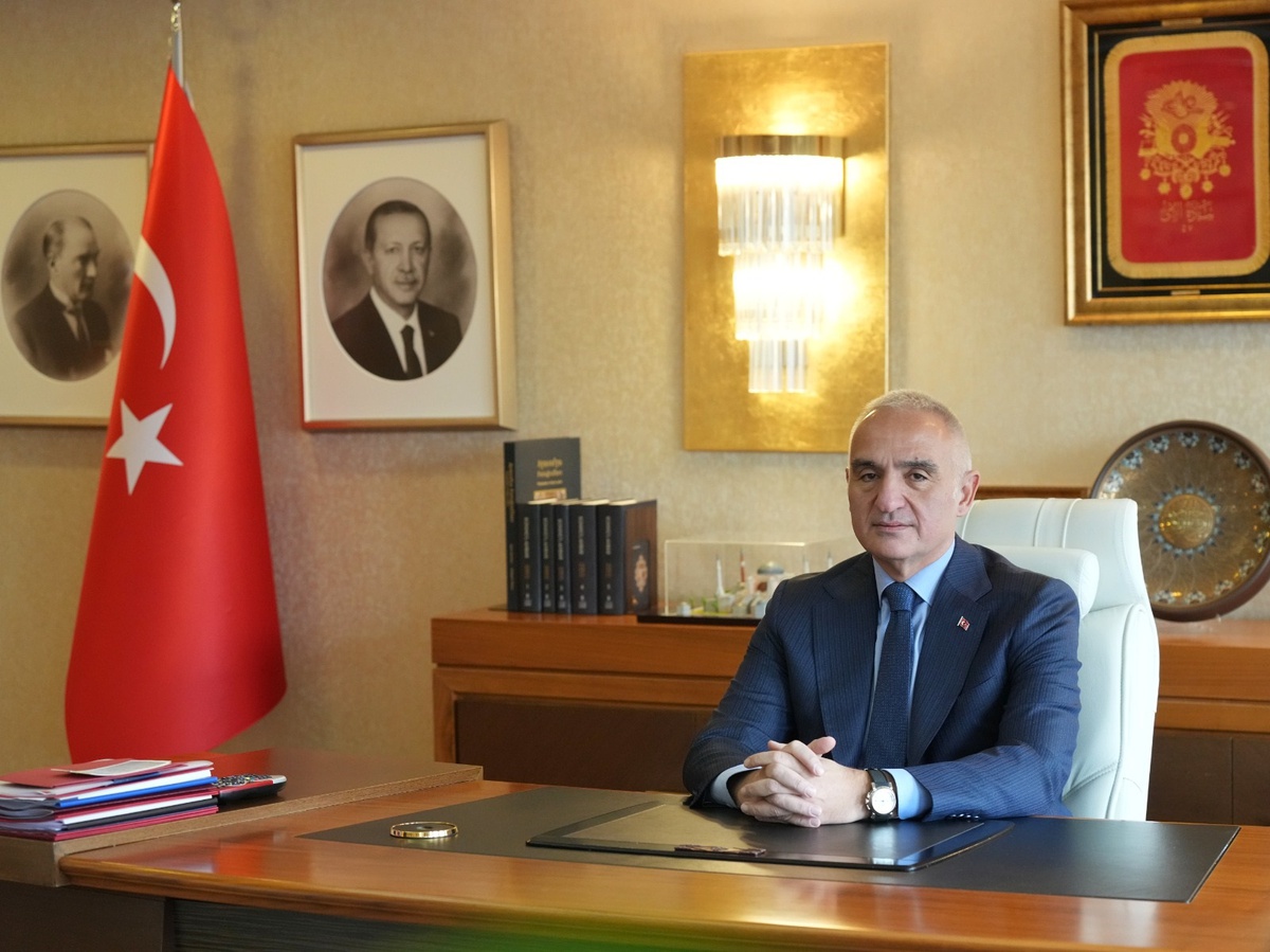 Bakan Ersoy, İpsala ve Kapıkule'deki operasyonlarda emeği geçenlere teşekkür etti