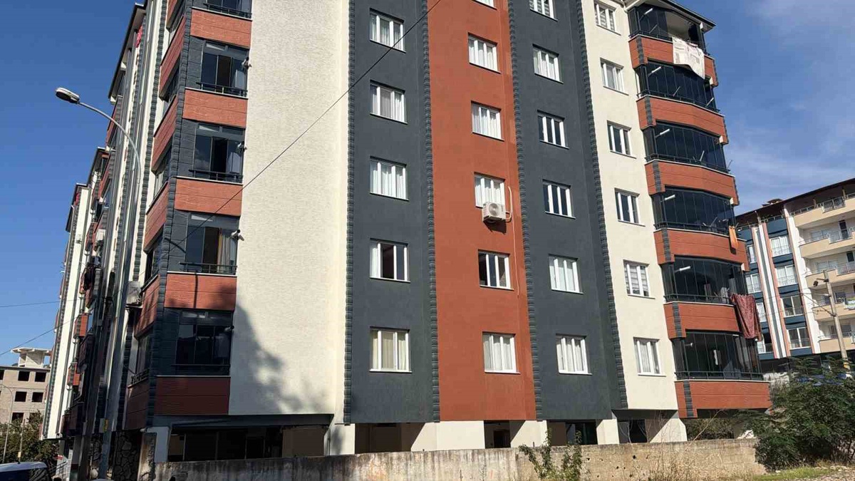 Osmaniye Bahçe'de eşini vuran şahıs, iddiaya göre ambulansı arayıp intihar etti